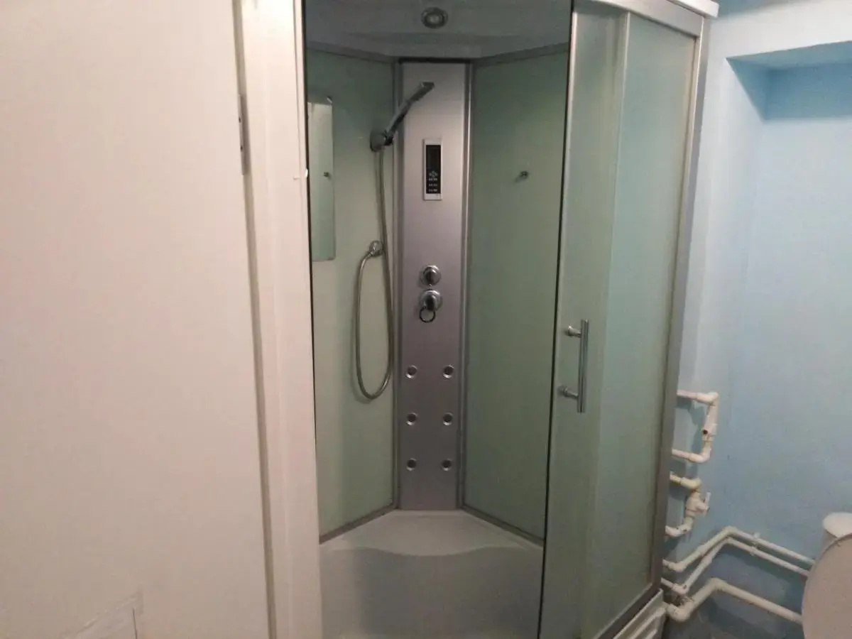 Butlerov Hostel
