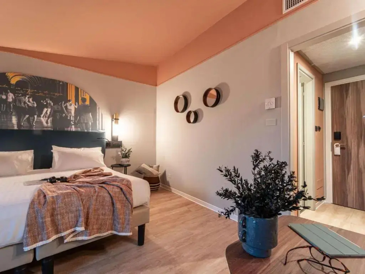 Отель Mercure Bologna Centro
