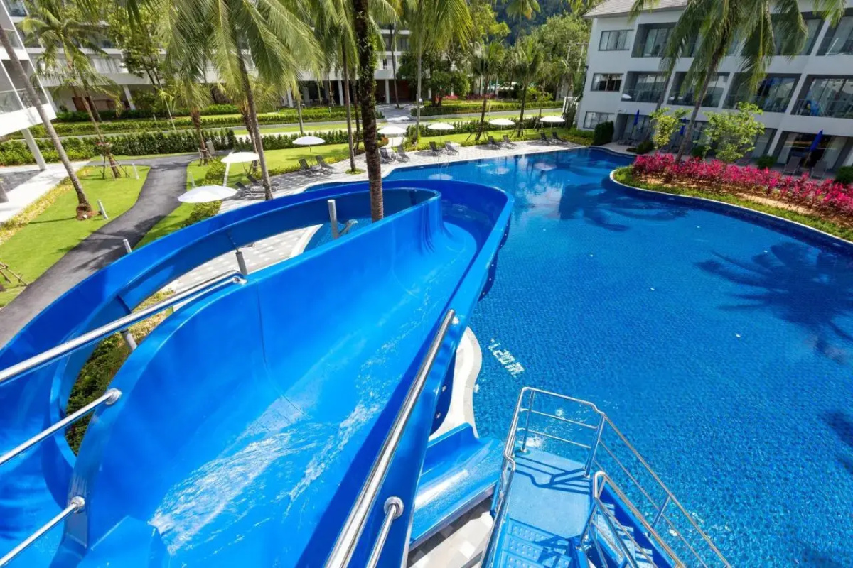 X10 Khaolak Resort
