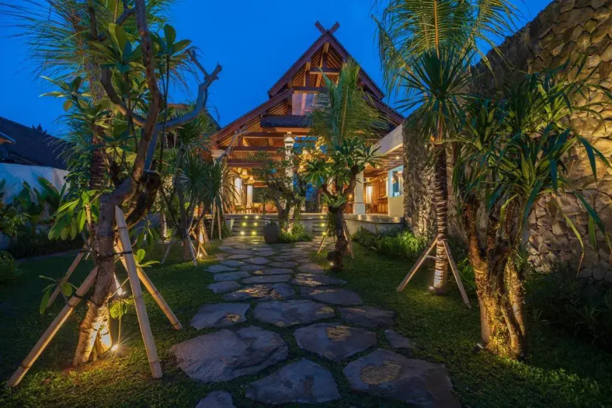 Отель Adiwana Unagi Suites
