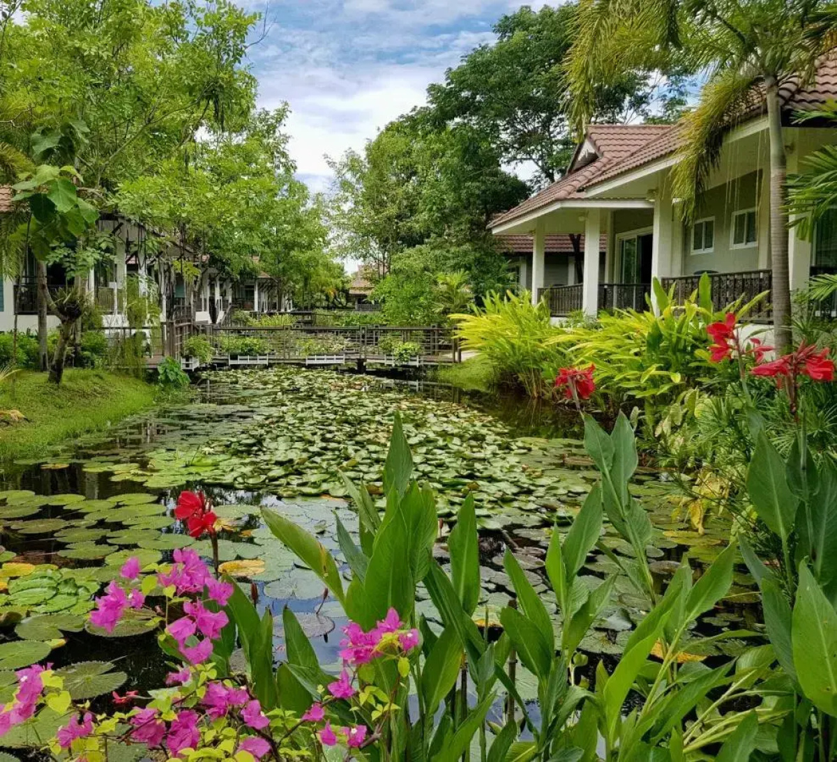 Le Charme Sukhothai Historical Park Resort
