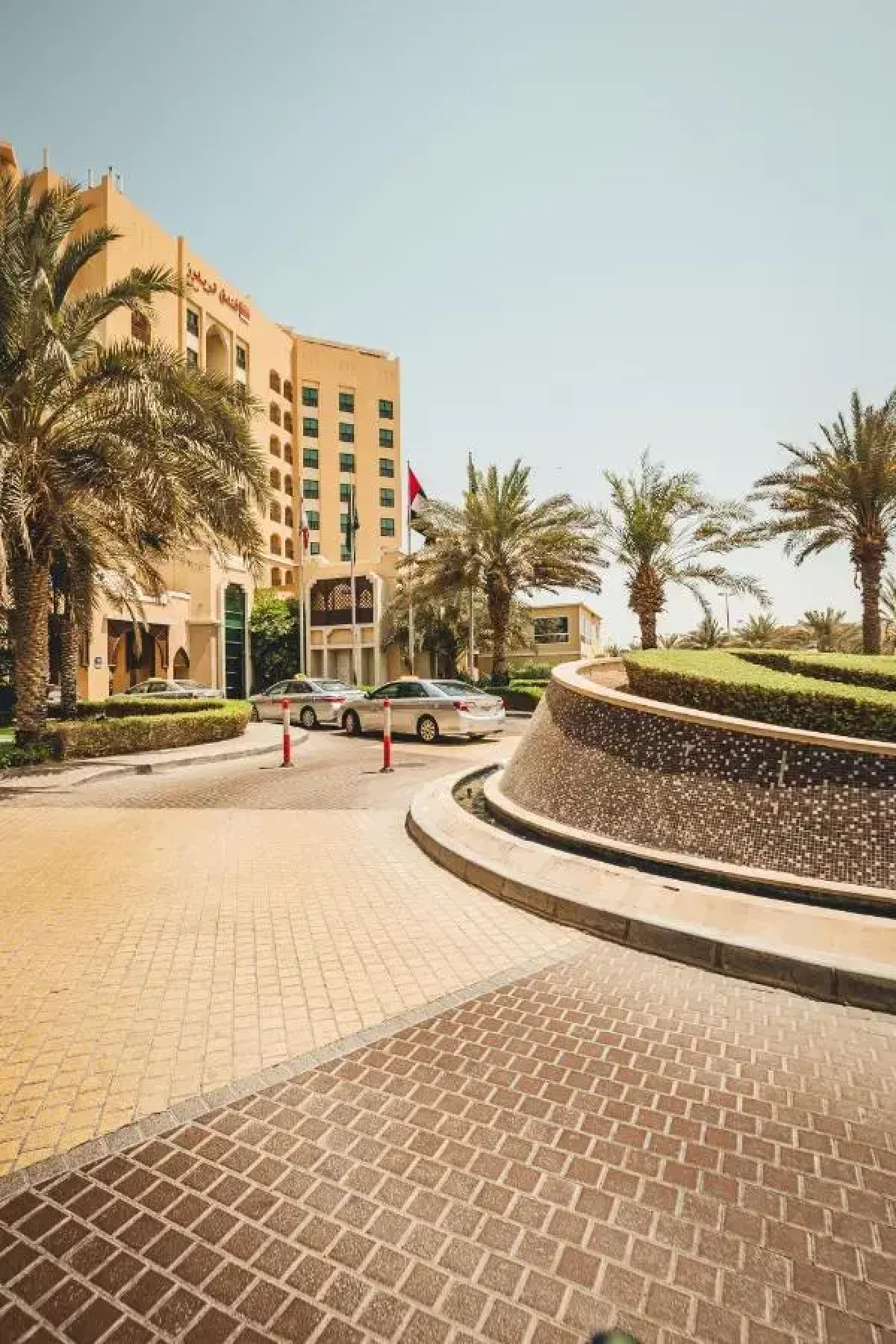 Traders Hotel, Qaryat Al Beri