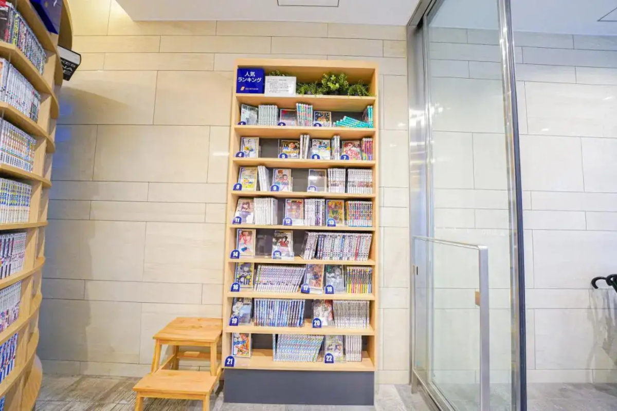 Quintessa Hotel Tokyo Haneda Comic & Books