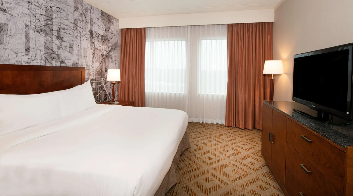 DoubleTree Suites by Hilton Hotel Philadelphia West