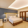 Fourteen Roses Boutique Hotel Legian