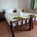 Happy Bay Guest House And Restaurant