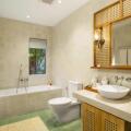 Fourteen Roses Boutique Hotel Legian