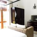 Villa White Queen
