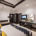 Legian Beach Hotel
