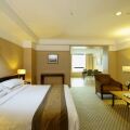 Pacific Regency Hotel Suites