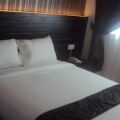 Signature Hotel