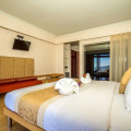 Lakeview Hotel & Restaurant