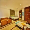 R Degree Hotel