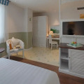 Au Lac Charner Hotel