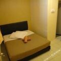 Eight Mentigi Guesthouse
