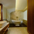 Japa Suites & Villas