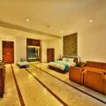 R Degree Hotel