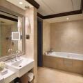 The Ritz-Carlton Abu Dhabi, Grand Canal