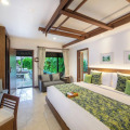 Legian Beach Hotel