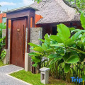 Legian Beach Hotel