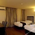 Kk Waterfront Hotel