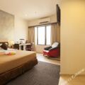 Leo Express Hotel