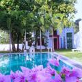 Oak Residencies