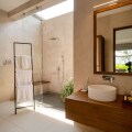 Kayaam House