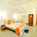 International Beach Hotel & Restaurant