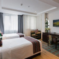 Au Lac Legend Hotel