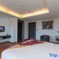The Palms, Kamala Beach