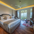 Earl's Regent Hotel