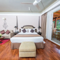 Earl's Regent Hotel