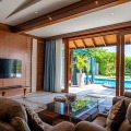 Furaveri Island Resort & Spa