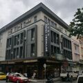 Hotel Traveller