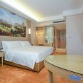 Legian Beach Hotel