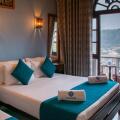 Ceyloni Lake Residency