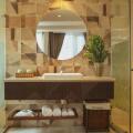 Au Lac Legend Hotel