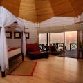 Komandoo Island Resort