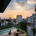 Au Lac Legend Hotel