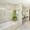 Legian Beach Hotel