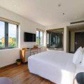 The Tahiti Beach Hotel