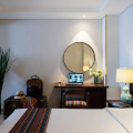 Au Lac Legend Hotel