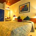 Coral Sands Hotel