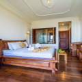 Lakeview Hotel & Restaurant