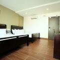 Crossroads Hotel