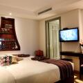 Au Lac Legend Hotel