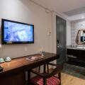 Au Lac Legend Hotel