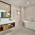 Yarra Ocean Suite Danang