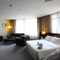 Hotel Sixty3